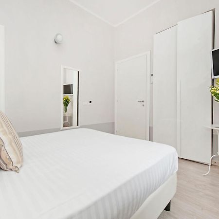 White Rooms Colosseo Рим Экстерьер фото