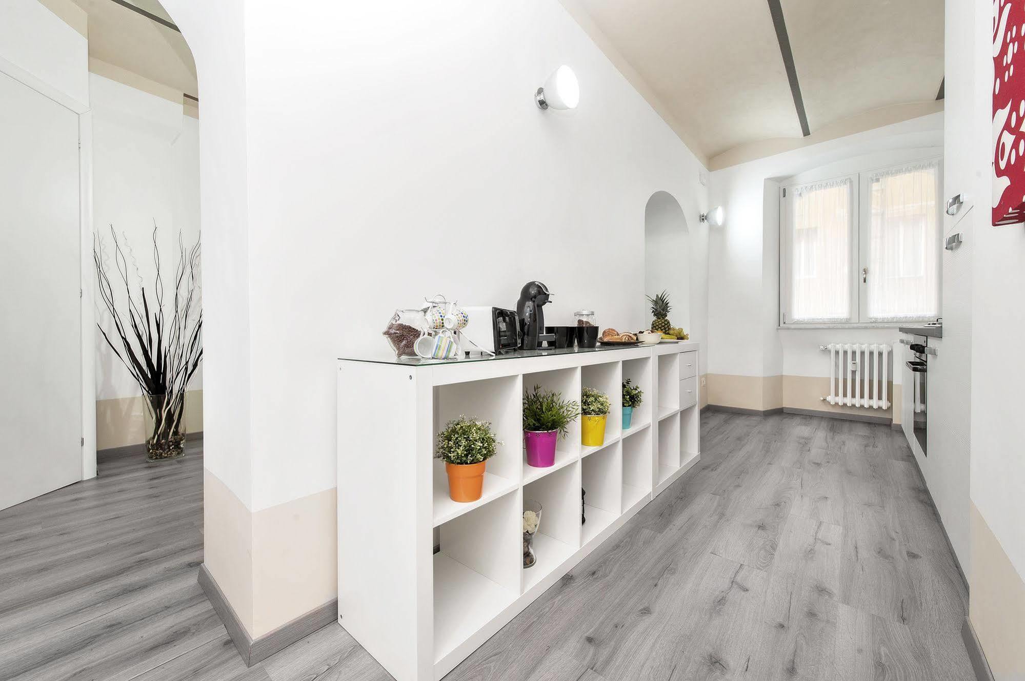 White Rooms Colosseo Рим Экстерьер фото